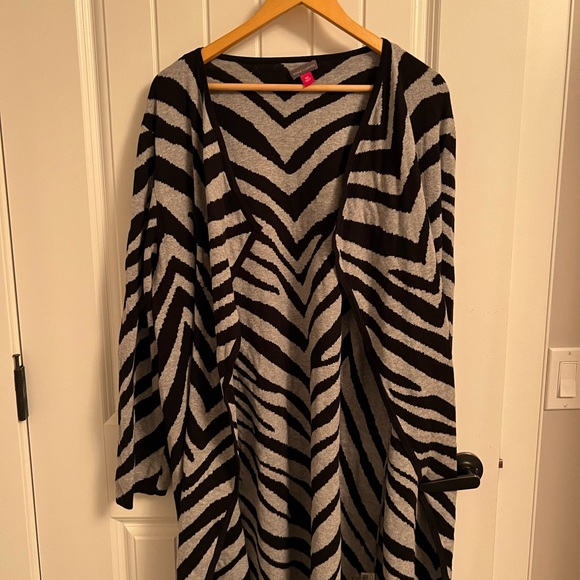 Vince Camuto zebra print sweater long - Picture 2 of 6